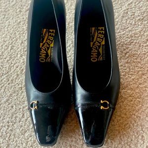 Worn once. Beautiful like new. Perfect condition.